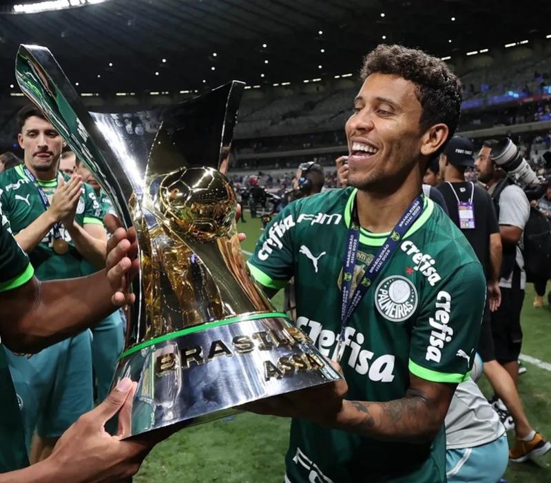 Palmeiras anuncia a renovação do contrato de Marcos Rocha
