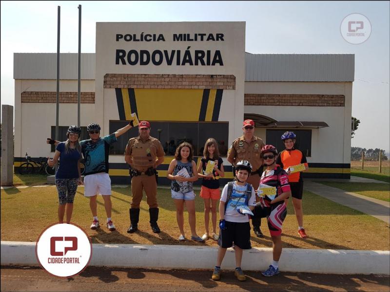 Policiais Rodovirios do Posto de Marechal Cndido Rondon realizam aes em aluso a semana do trnsito na PR-491