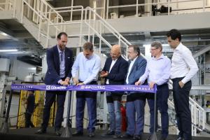 Empresa instalada em Campo Mourão inaugura máquina de 20 milhões de dólares