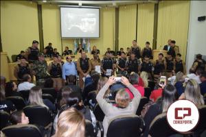 Foras policiais que atuaram contra quadrilha do mega-assalto no Paraguai recebem Moo de Aplausos