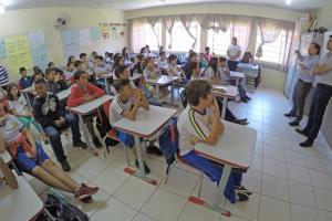 Prefeito Tauillo Tezelli fala sobre a administrao pblica em escolas