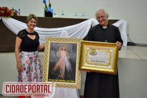 Padre Markus Prim recebe título de cidadão honorário de Farol