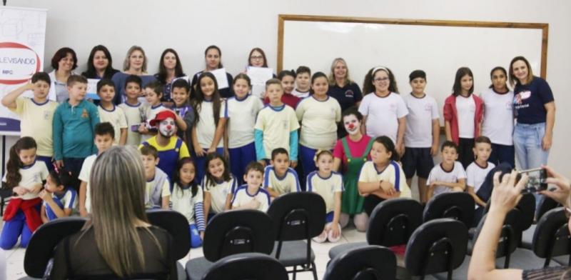 Alunos e professoras de trs escolas so premiados pelo Projeto Televisando