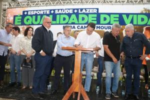 Governador oficializa investimentos e abre encontro do esporte em Campo Mourão