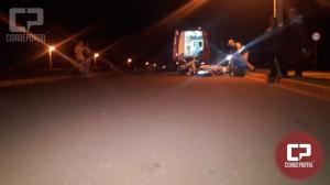 Trs pessoas ficam feridas em acidente entre duas motos na madrugada deste domingo, 15 em Campo Mouro
