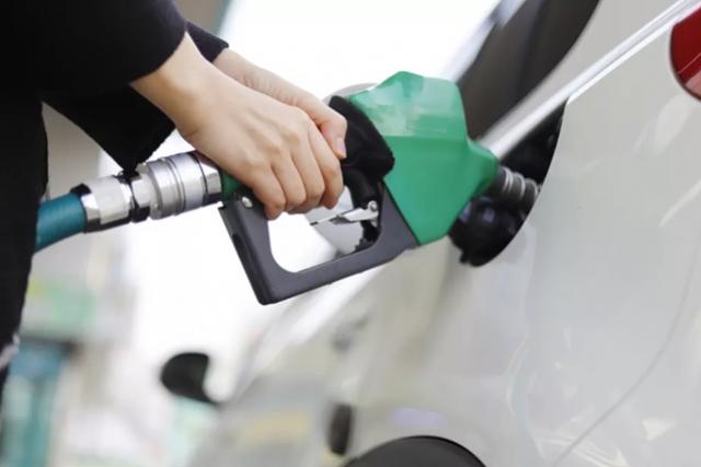 Pesquisa do Procon de Campo Mourão mostra que maioria dos postos baixou preço do combustível