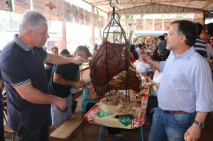 Gastronomia nos municpios:  Secretrio Douglas Fabrcio prestigia  30 Festa Costelo So Jos em Campo Mouro