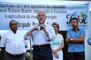 Fortalecendo a Agricultura: Deputado Federal Rubens Bueno entrega trator no municipio de Farol