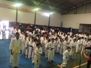 Karatecas de Farol participam do 1 Festival Esportivo de Quarto Centenrio