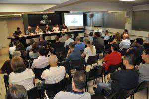 Vasta e diversificada pauta marcou reunio da Acicam em Campo Mouro