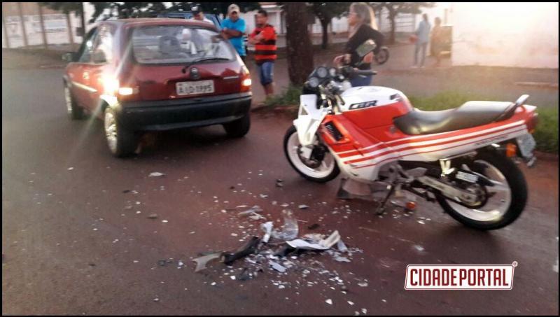 Acidente automobilstico deixa motociclista com ferimentos graves neste domingo, 25 em Campo Mouro