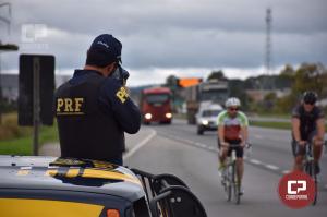 Radar da PRF flagra carro a 241 km/h em Campo Mouro no Paran