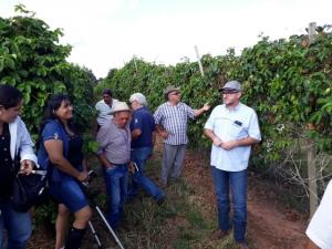 Reunio sobre a cultura do Maracuj rene produtores em Araruna