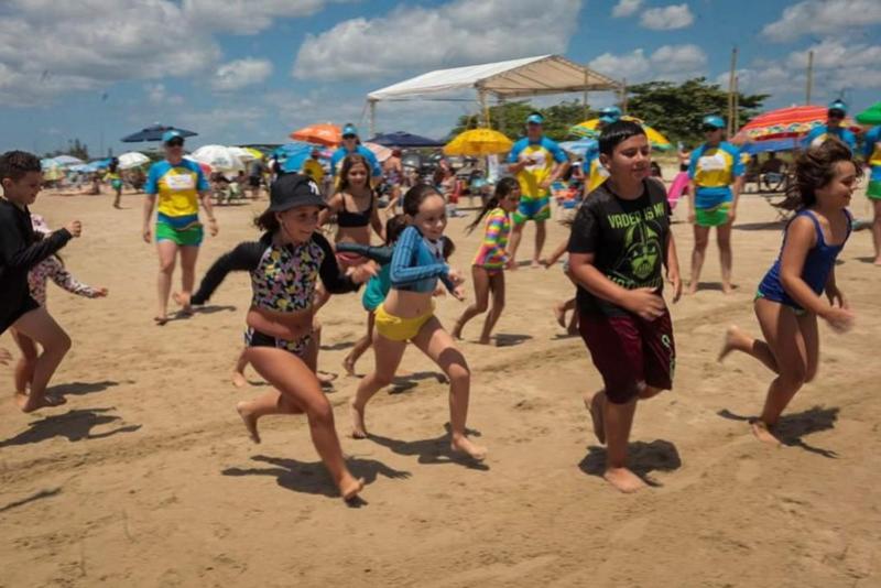 Esporte, lazer e cultura garantem diverso a veranistas e moradores das praias do Paran