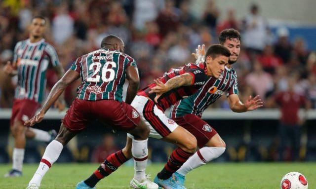 Fluminense e Flamengo jogam no Maracan pelo ttulo do Carioca