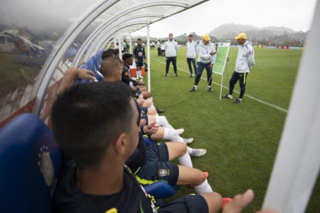 Seleo Brasileira Sub-17: programao do perodo preparatrio para a Copa do Mundo na Granja Comary