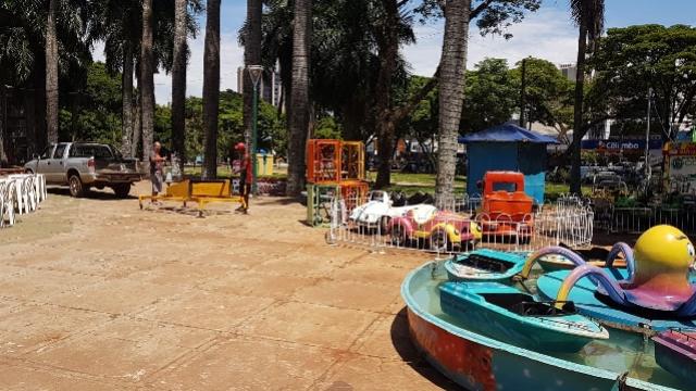 Crea apura acidente com roda gigante infantil em Maring