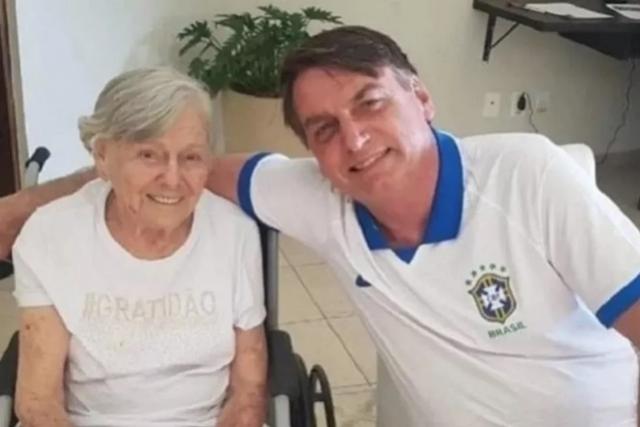 Mãe do presidente Jair Bolsonaro morre aos 94 anos