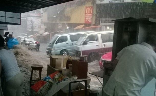 Forte chuva causa deslizamento em Ciudad del Este