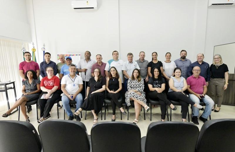 Conselho da pessoa com deficincia empossa conselheiros para gesto 2024-2026 em Umuarama