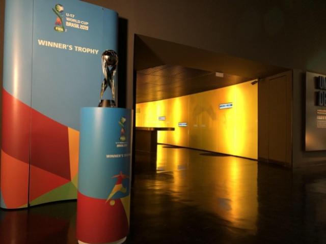 Trofu da Copa do Mundo Sub-17 est no Museu Seleo Brasileira