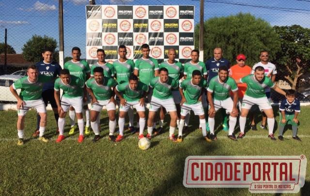 Equipe da Unimed participa do 22 Campeonato Regional de Futebol Suo da Associao de Jussara
