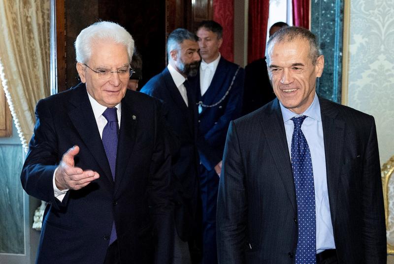 Presidente da Itlia indica ex-diretor do FMI como premi interino para formar governo