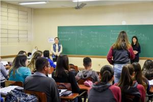 Preveno da violncia  mulher se estende a alunos da rede estadual de Umuarama