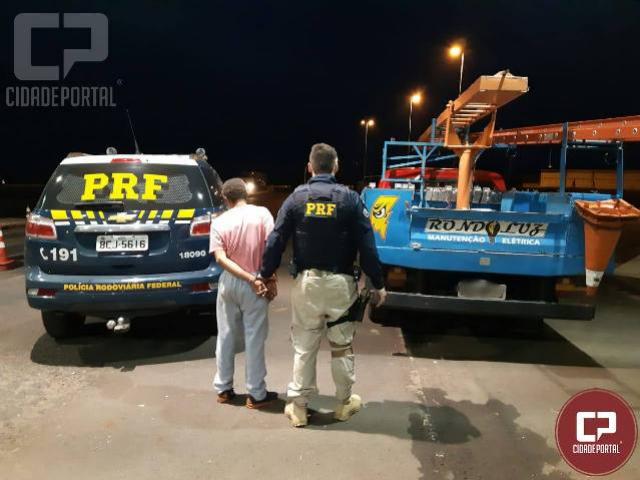 Polcia Rodoviria Federal descobre furto em empresa e recupera veculo em Guara