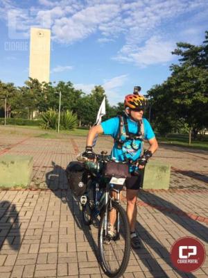 Vagner Souza realiza expedio de So Paulo  Foz do Iguau de bicicleta em homenagem a sua me