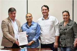 Prefeitura de Umuarama vai repassar R$ 3,4 mi a entidades nos prximos 18 meses