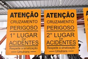 Cruzamentos em Umuarama com maiores ndices de acidentes tero placas especiais