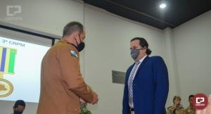3 CRPM, 25 BPM - Reitor da Unipar de Umuarama Dr. Carlos Garcia recebe Honraria Militar
