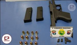 Equipes da RPA de Umuarama apreendem uma pistola .380 glock e sete munies