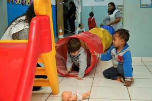 Mobilizao regional envolve escolas e CMEIs no Dia do Brincar em Umuarama