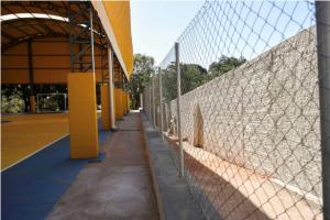 Escola Municipal Paulo Freire de Umuarama ganha quadra esportiva coberta
