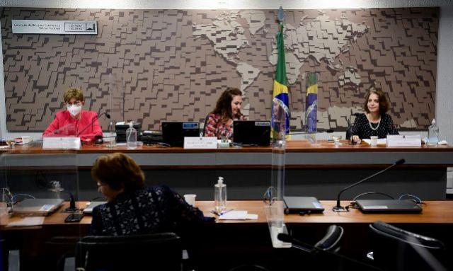Senado sabatina onze pessoas para chefiar embaixadas brasileiras