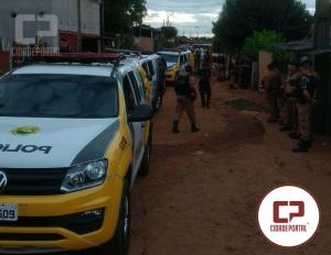 Polcia Militar apreende drogas e armas de fogo durante mandado de busca e apreenso em Goioer