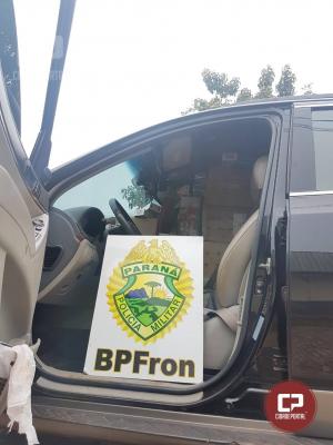 BPFron apreende um veculo carregado de cigarros contrabandeados durante bloqueio na PR-323