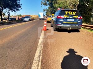 PRF presta atendimento a um acidente no km 502 da BR 369 em Corbélia