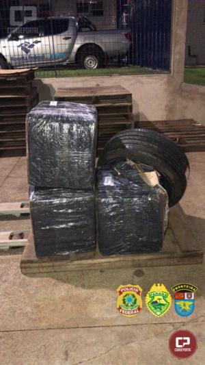 Policiais encontram mercadorias e pneus abandonados em porto clandestino em Foz do Iguau