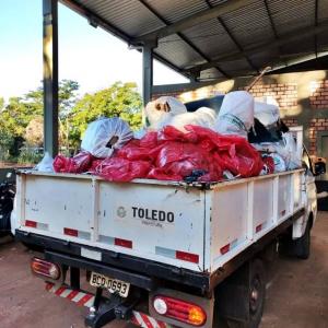 Participantes da Gincana Ecológica limpam parques do município de Toledo