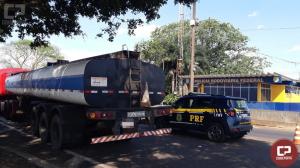 PRF apreende 2,8 toneladas de maconha em caminho-tanque na cidade de Santa Terezinha