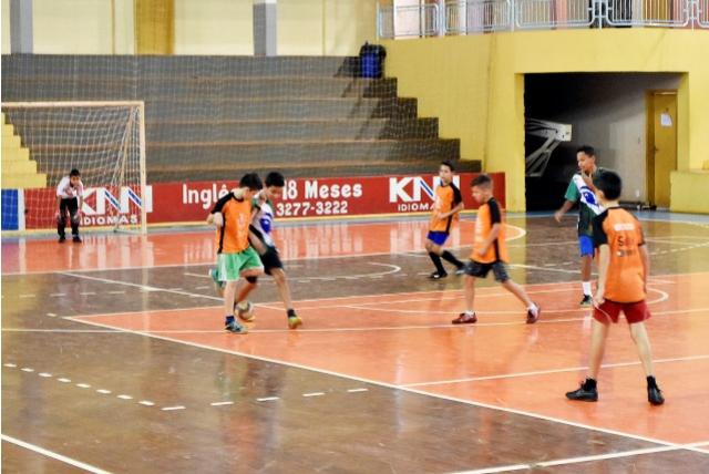 Escolinha de Futsal atende aproximadamente 100 crianças em Toledo