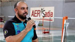 Toledo bate recorde e sedia o maior Campeonato Paranaense de Badminton