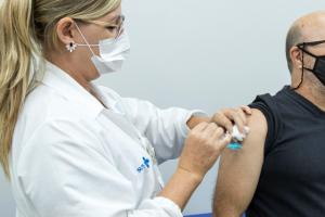Unidades de Sade de Toledo voltam a aplicar doses de 2 fase da vacinao contra a gripe