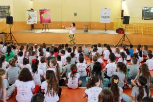 Apresentação na Escola Norma Belotto de Toledo encerra 1ª temporada do "Teatro nas Escolas"
