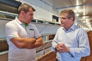 Agronegócio: Prefeitura de Toledo auxilia avicultores na expansão da atividade