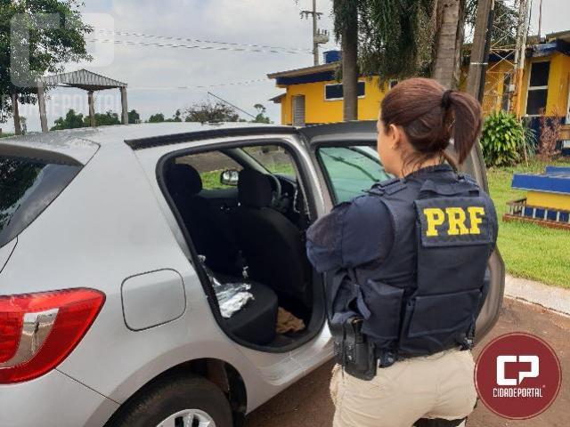 PRF encontra agrotxicos em fundo falso de automvel em So Miguel do Iguau