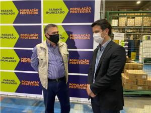 Secretrio Beto Preto acompanha chegada do primeiro lote com vacinas da Pfizer